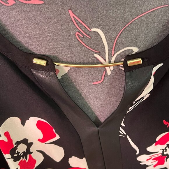 Calvin Klein Black and Red Floral Top 1X - Picture 5 of 5